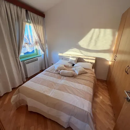 Apartment E