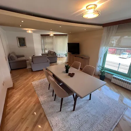 Apartment E *